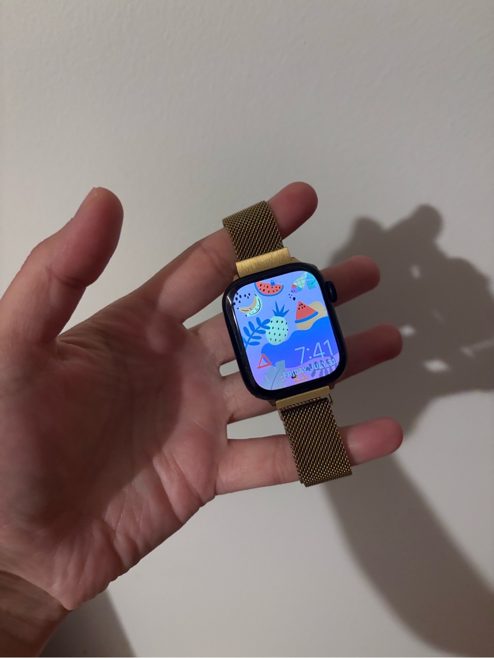 Apple Watch Series 7 41 mm 98 battery life health!! Barley used comes with cases